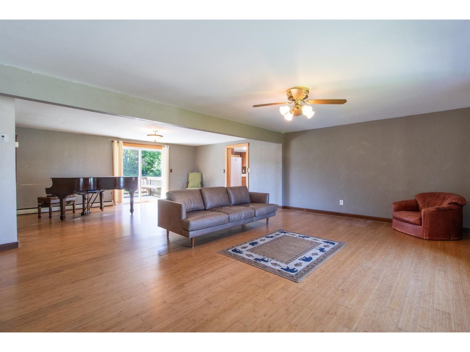 3041 Cross Road