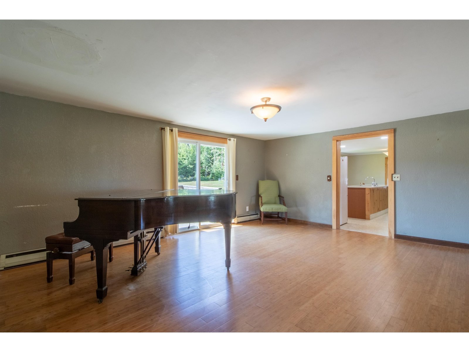 3041 Cross Road