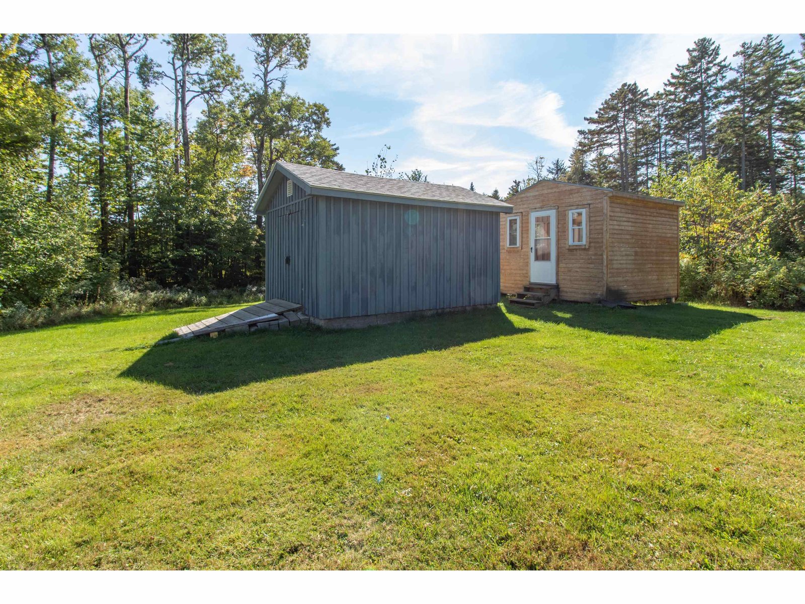 3041 Cross Road