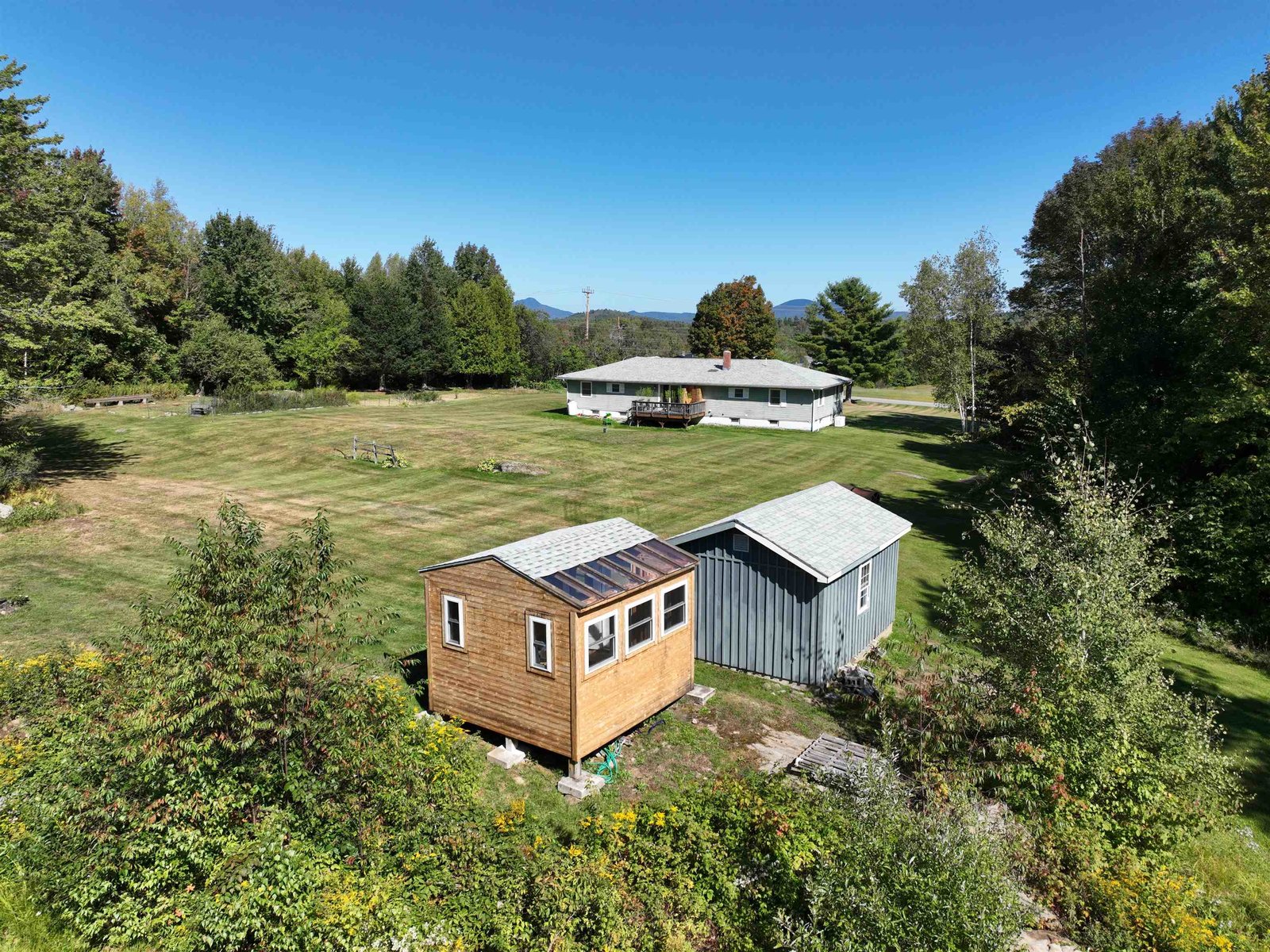 3041 Cross Road