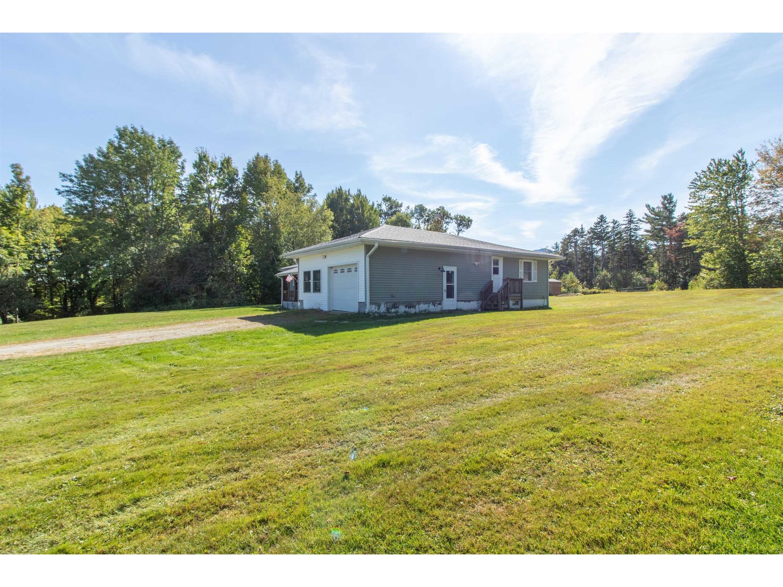 3041 Cross Road