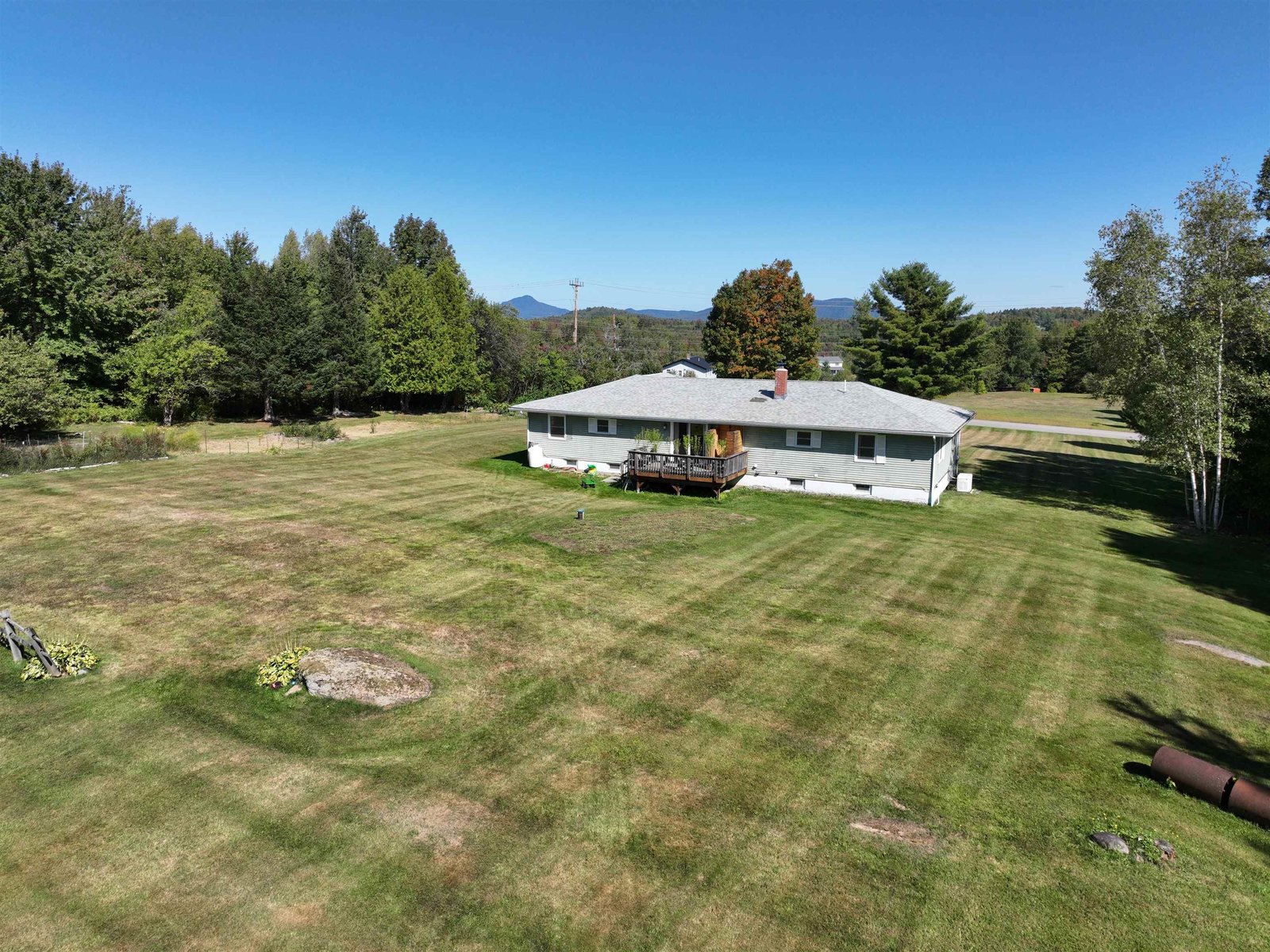 3041 Cross Road