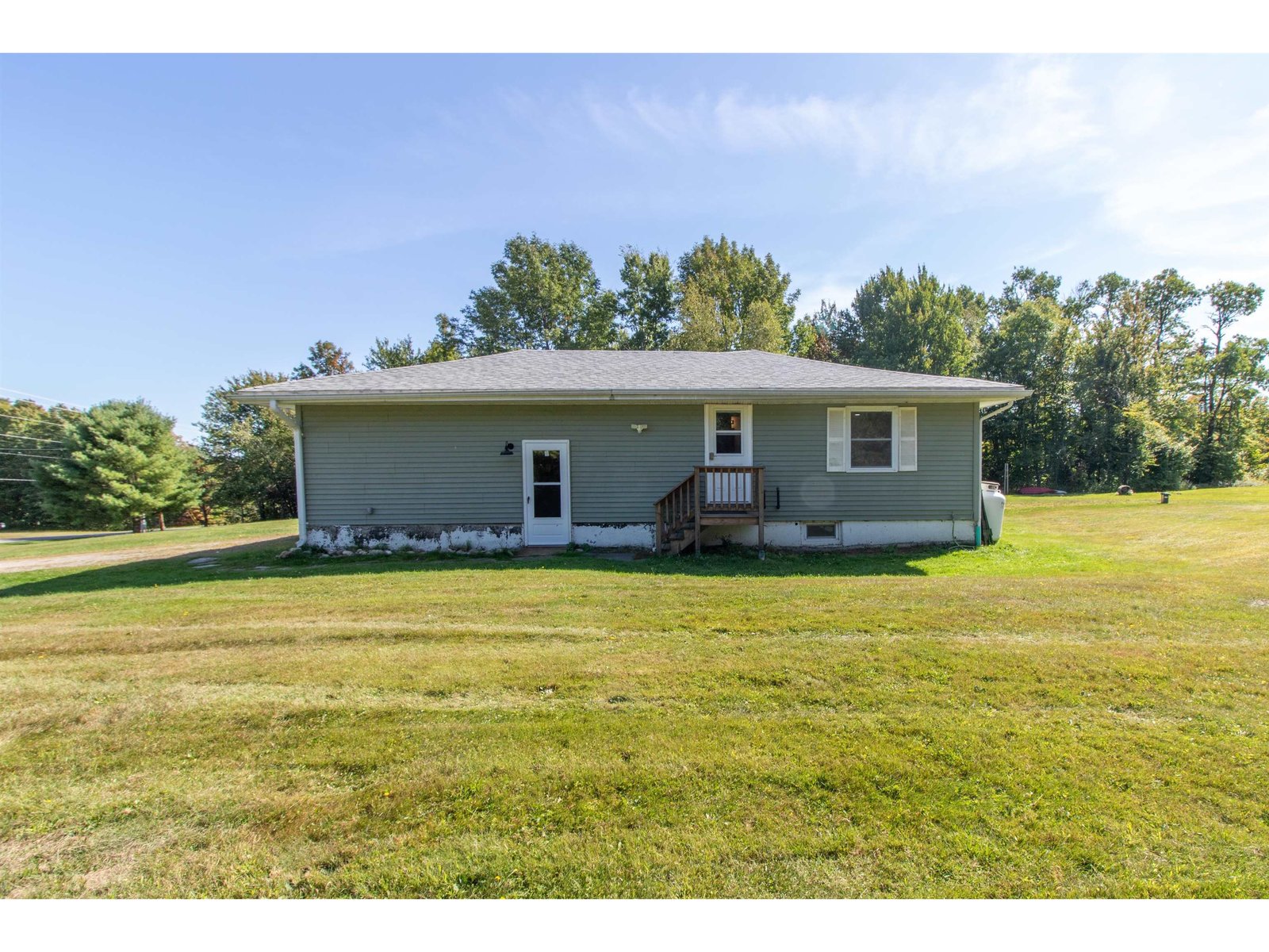3041 Cross Road