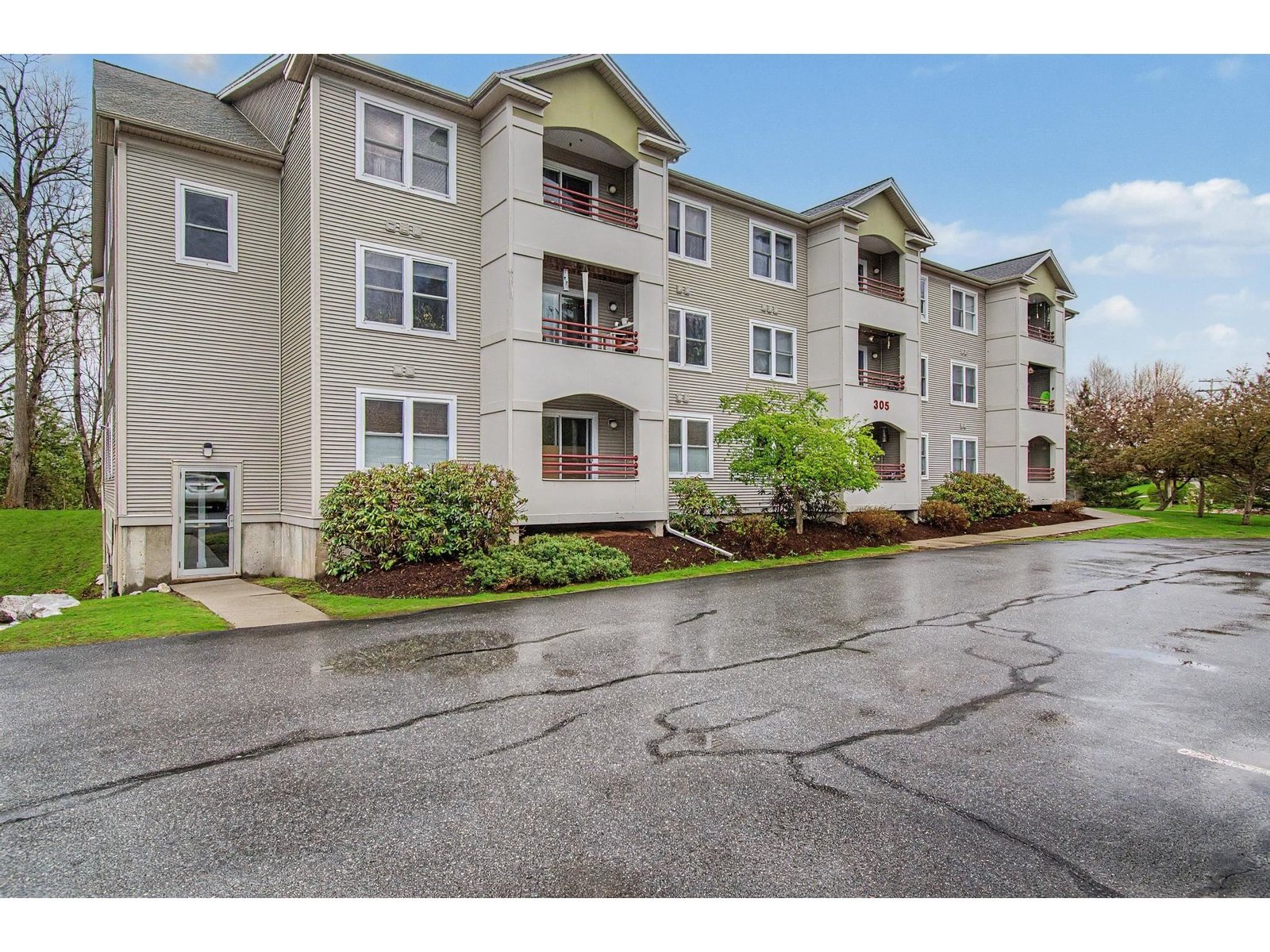 305 Lime Kiln Road, South Burlington