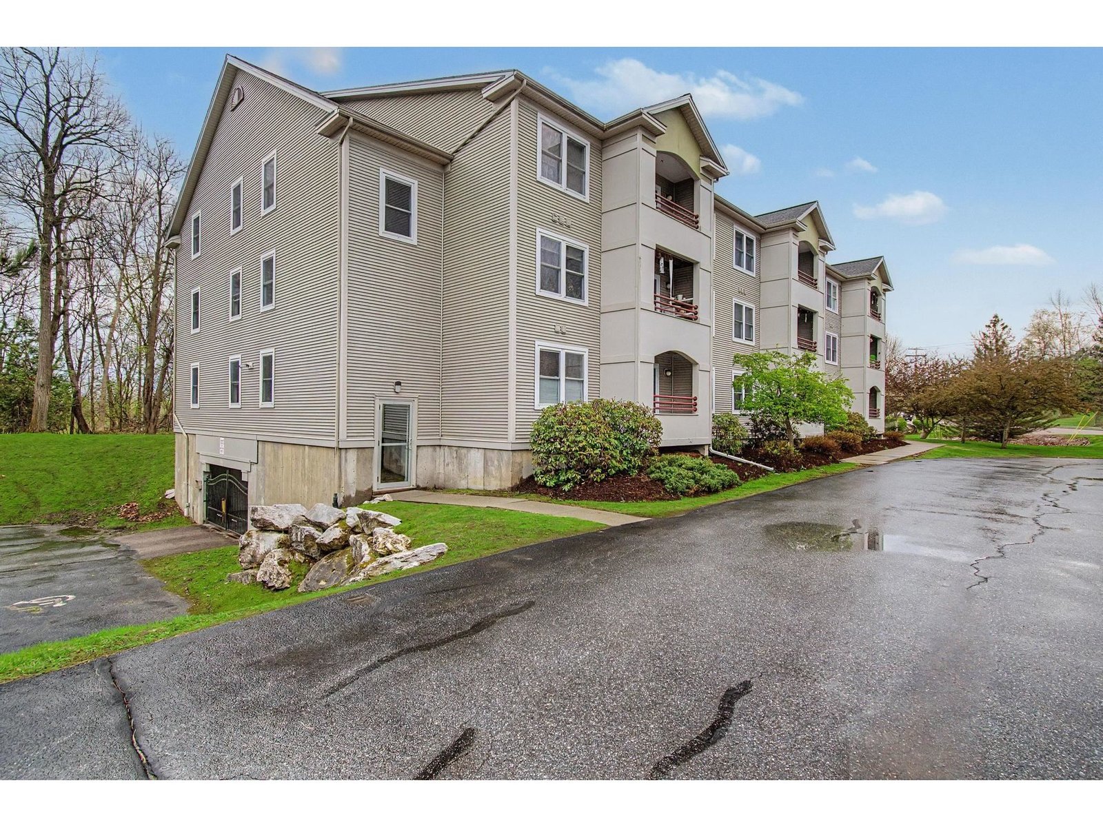 305 Lime Kiln Road, Unit 100