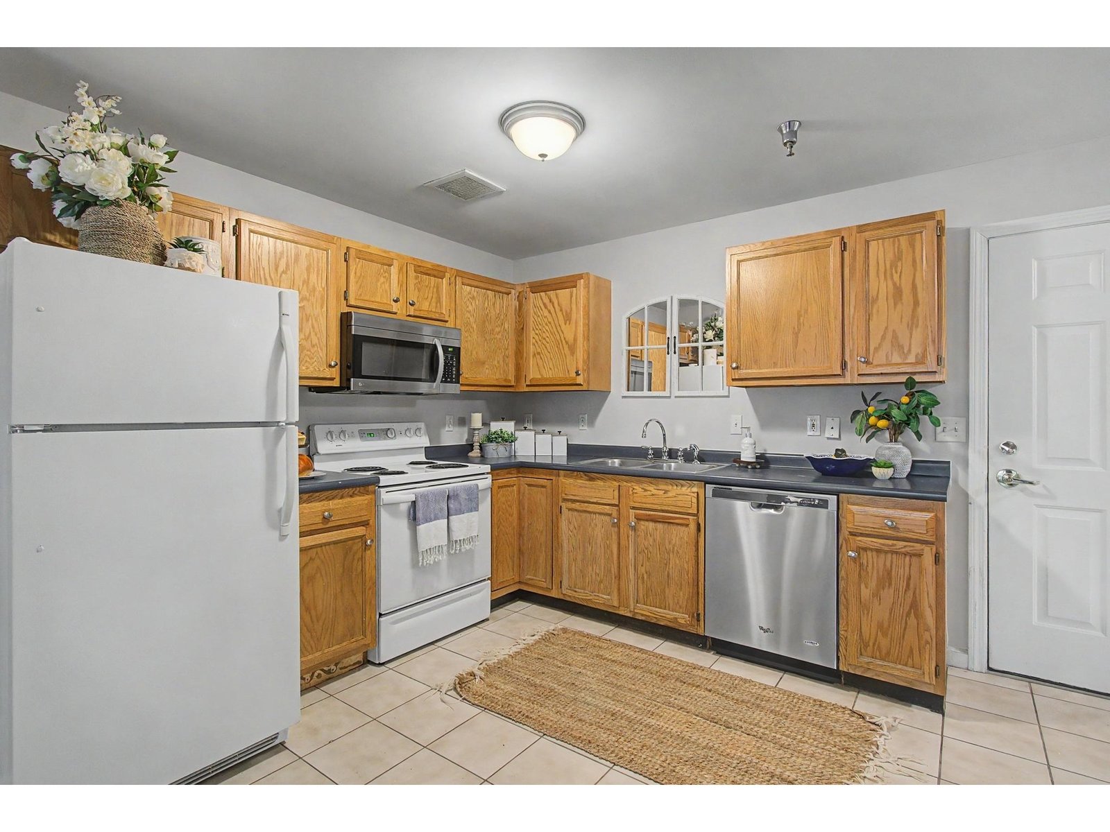 305 Lime Kiln Road, Unit 100