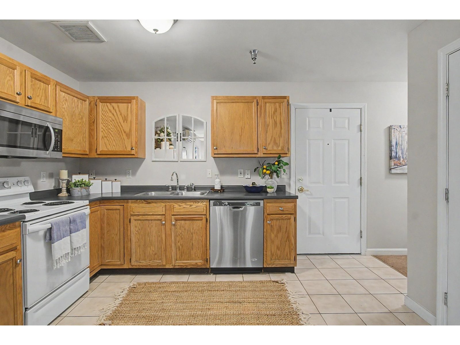 305 Lime Kiln Road, Unit 100