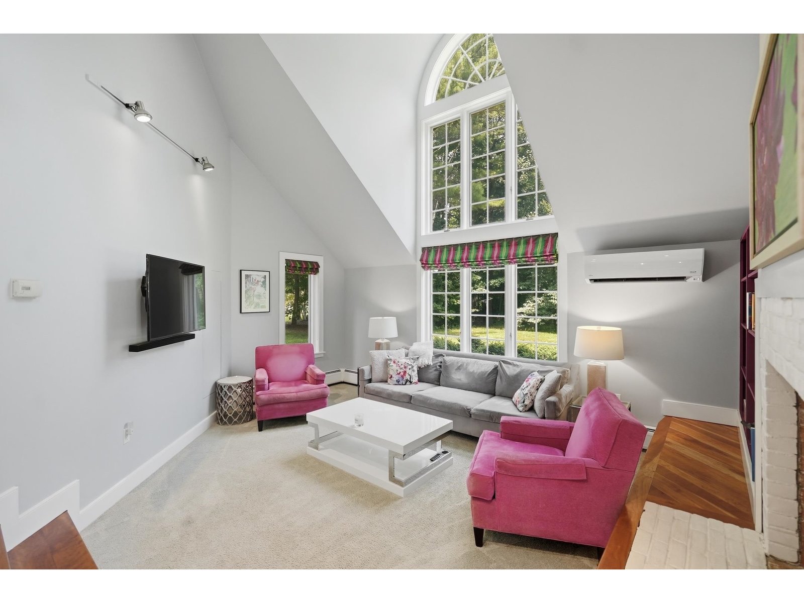 305 Westview Drive