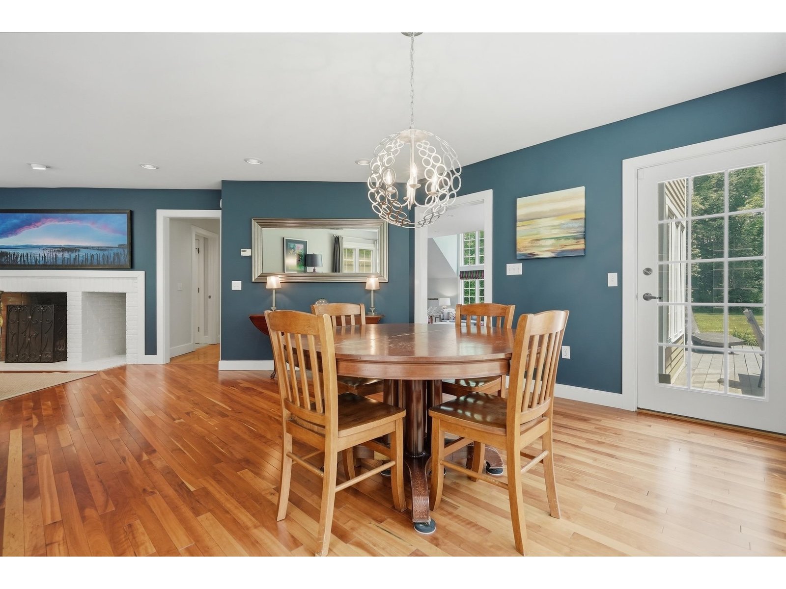 305 Westview Drive