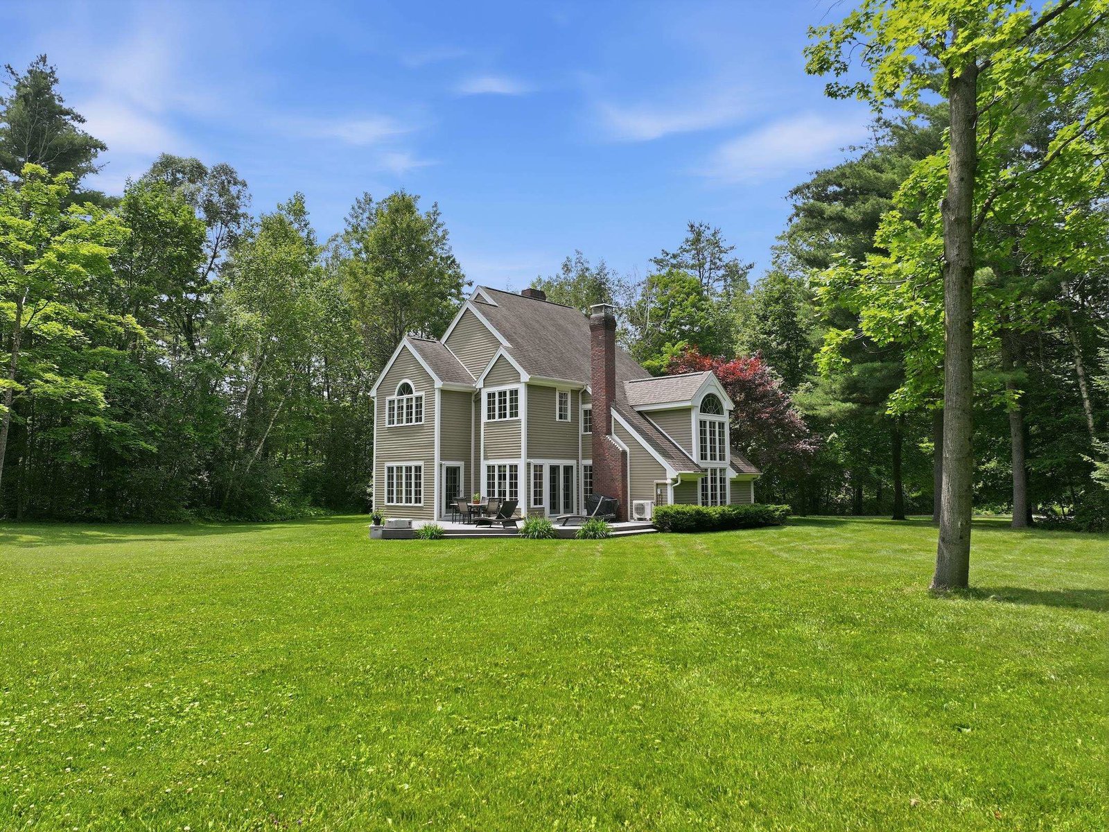 305 Westview Drive