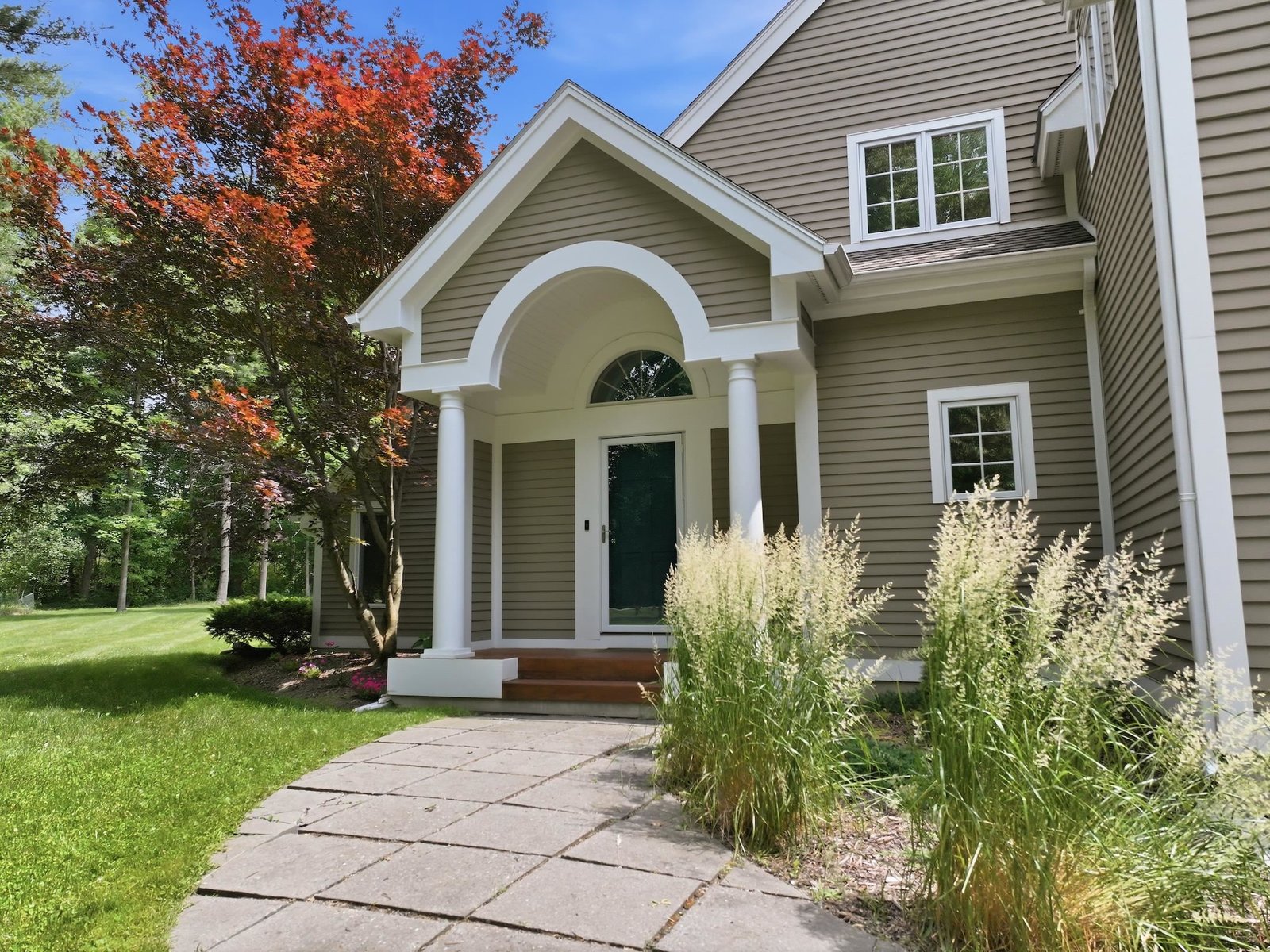 305 Westview Drive