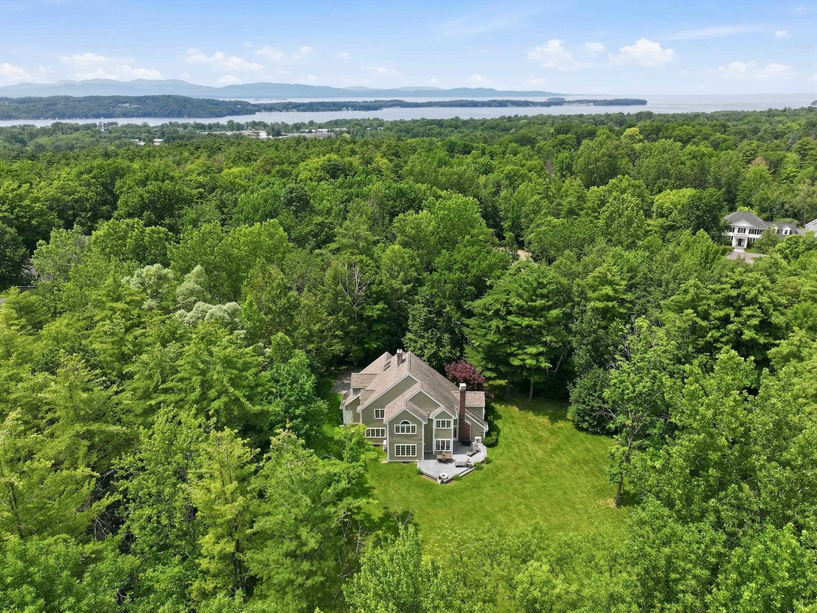 305 Westview Drive
