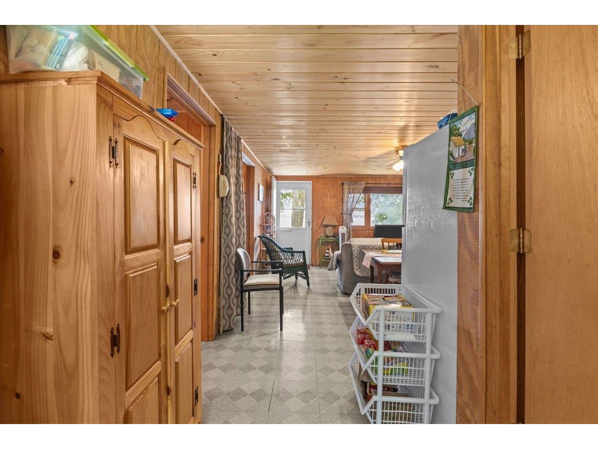 306 Hammond Shore Road