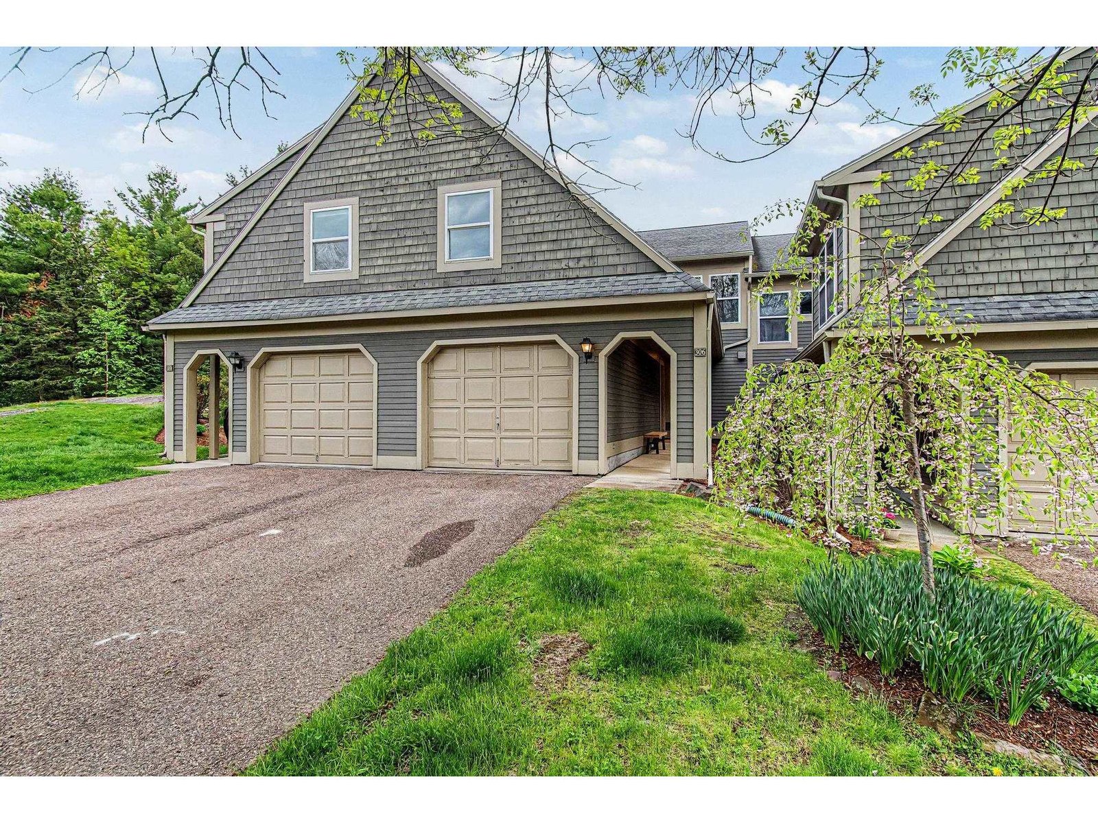306 Redrock Drive