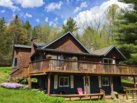 3078 North Fayston