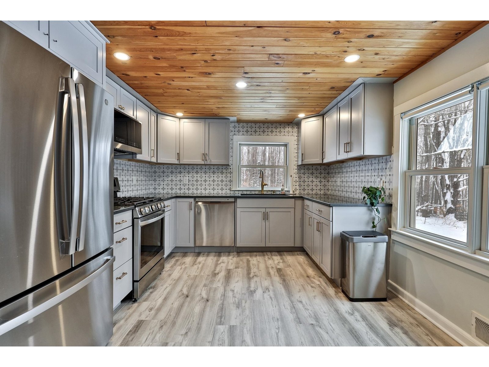 3078 North Hollow Road
