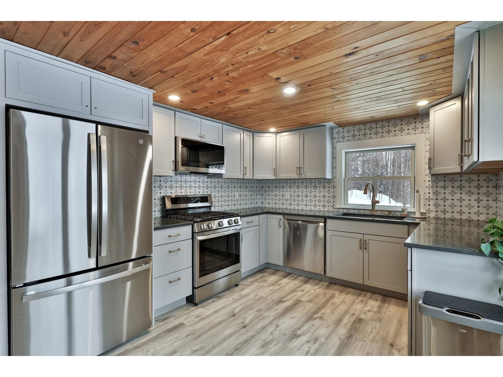 3078 North Hollow Road
