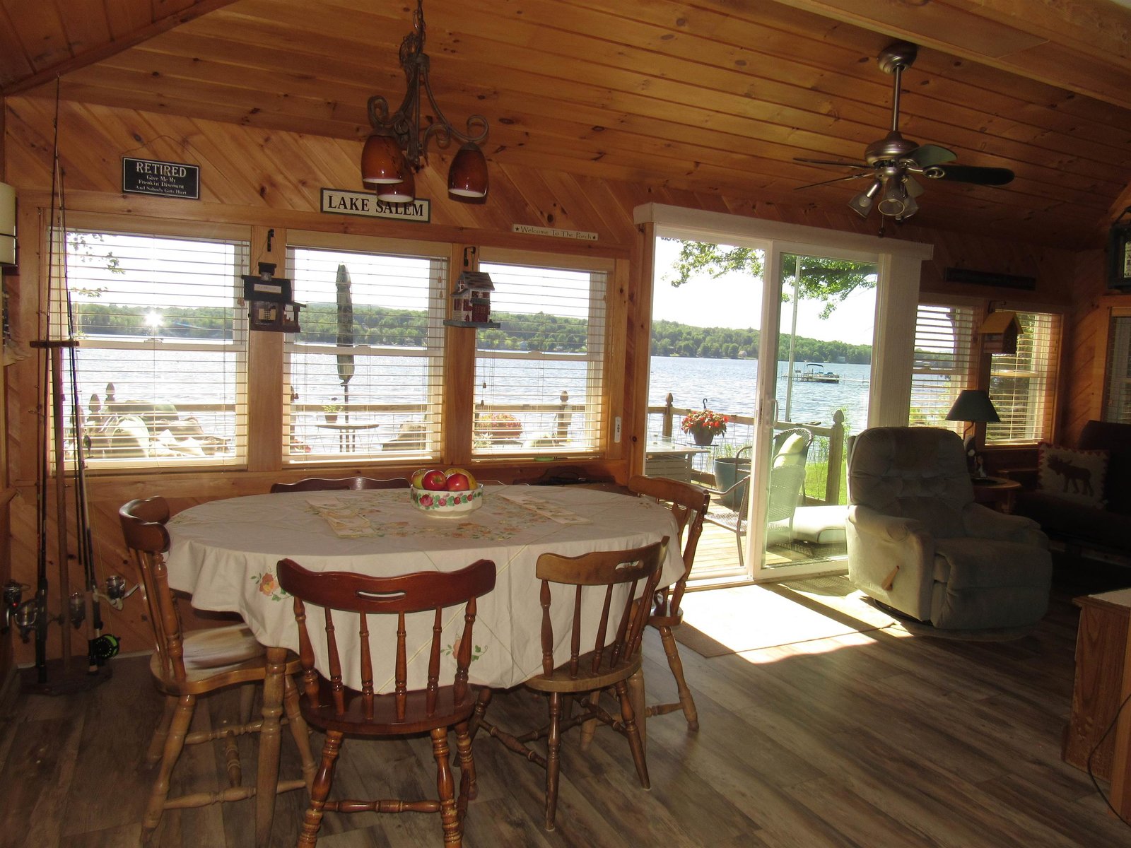 Dining to Deck