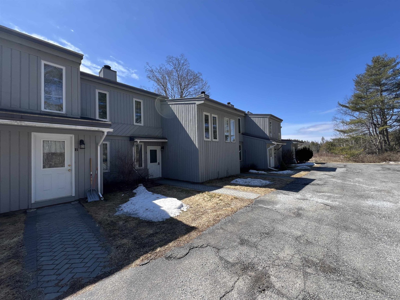 3095 Thompsonburg Road, Unit B/2