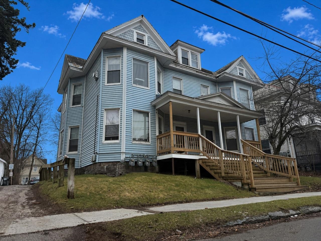 31-33 Hickok Place Burlington