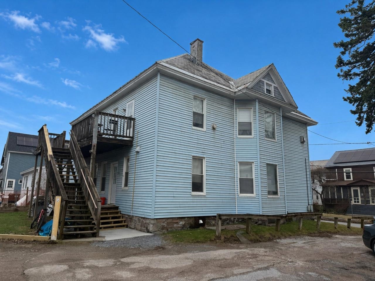 31-33 Hickok Place