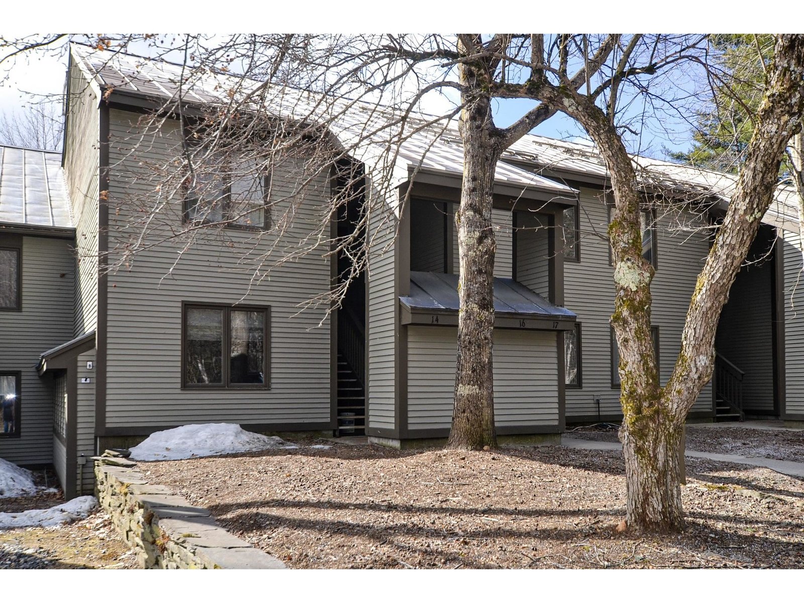 31 Christmas Tree Road, Unit 14