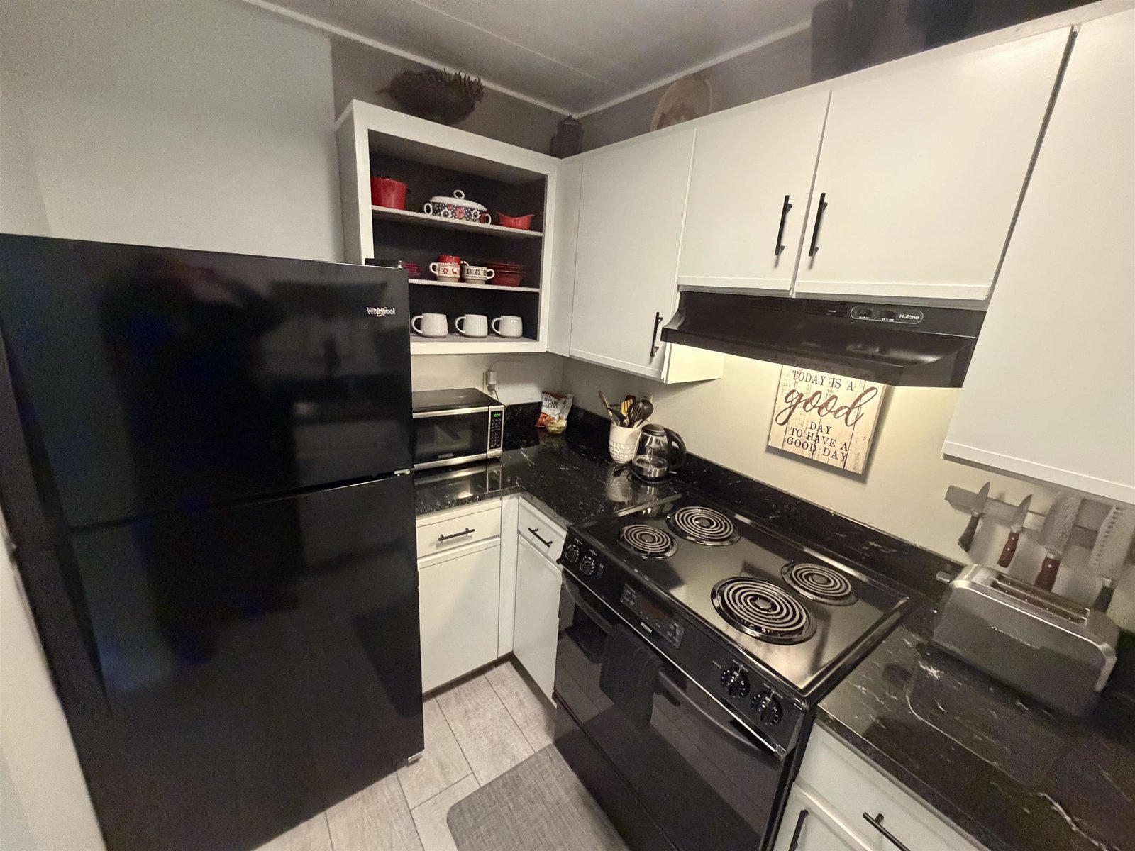 31 Christmas Tree Road, Unit 2