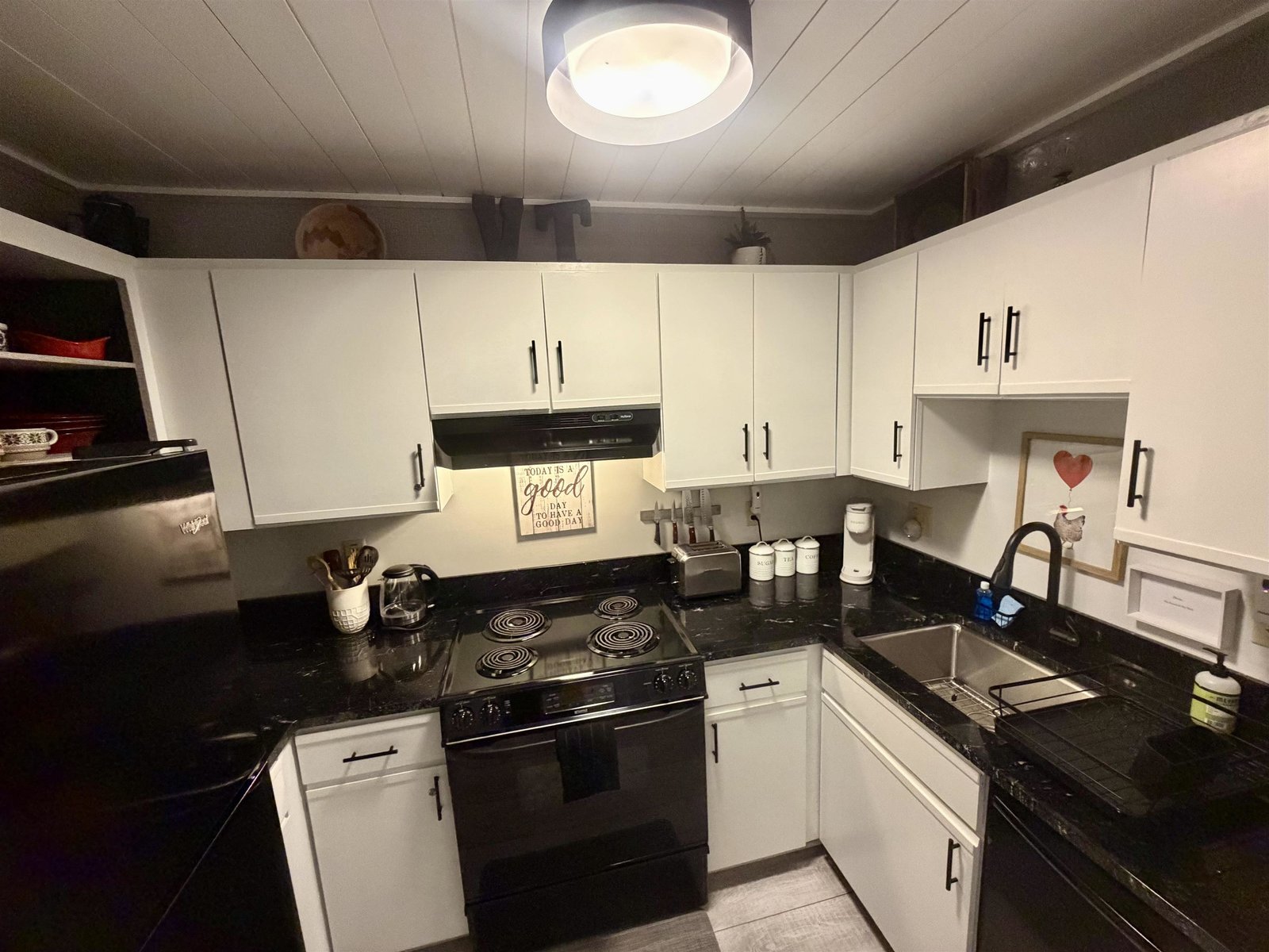 31 Christmas Tree Road, Unit 2