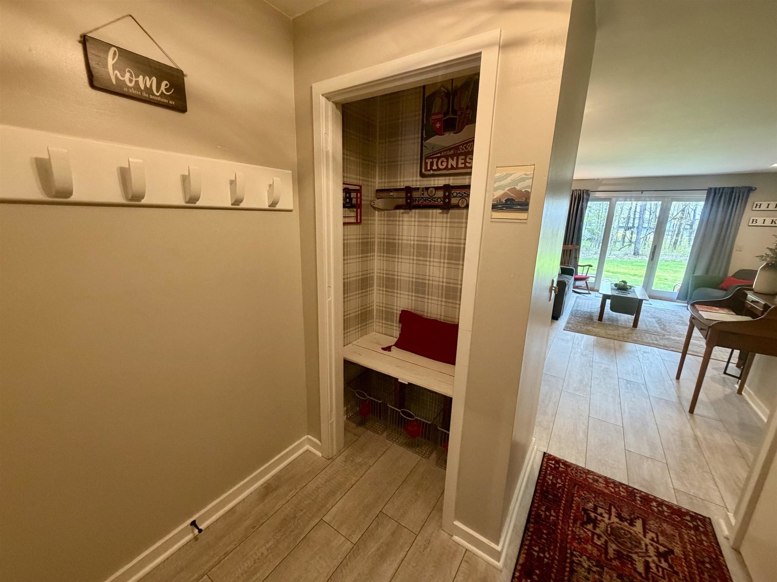 31 Christmas Tree Road, Unit 2