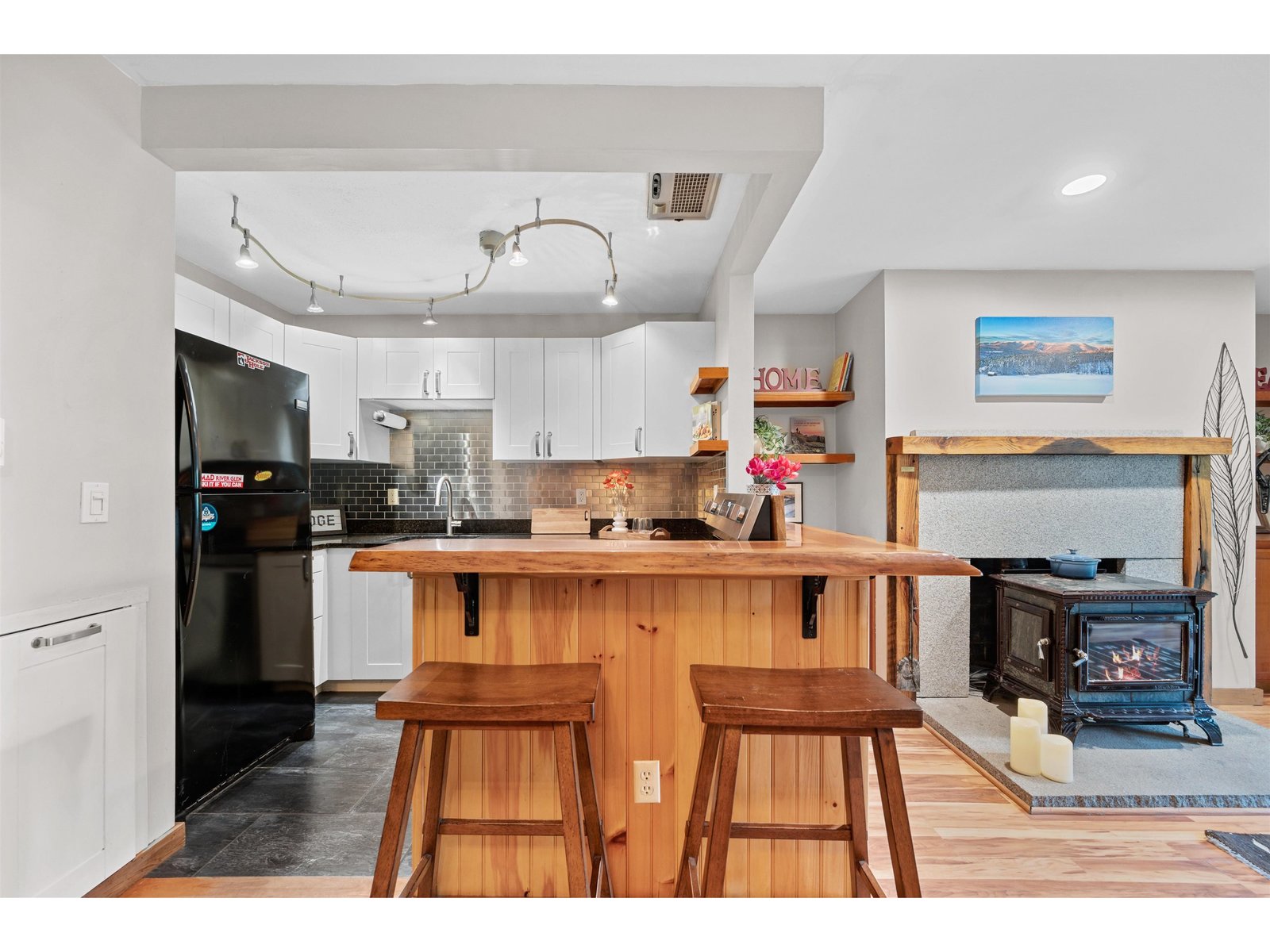 31 Christmas Tree Road, Unit 3