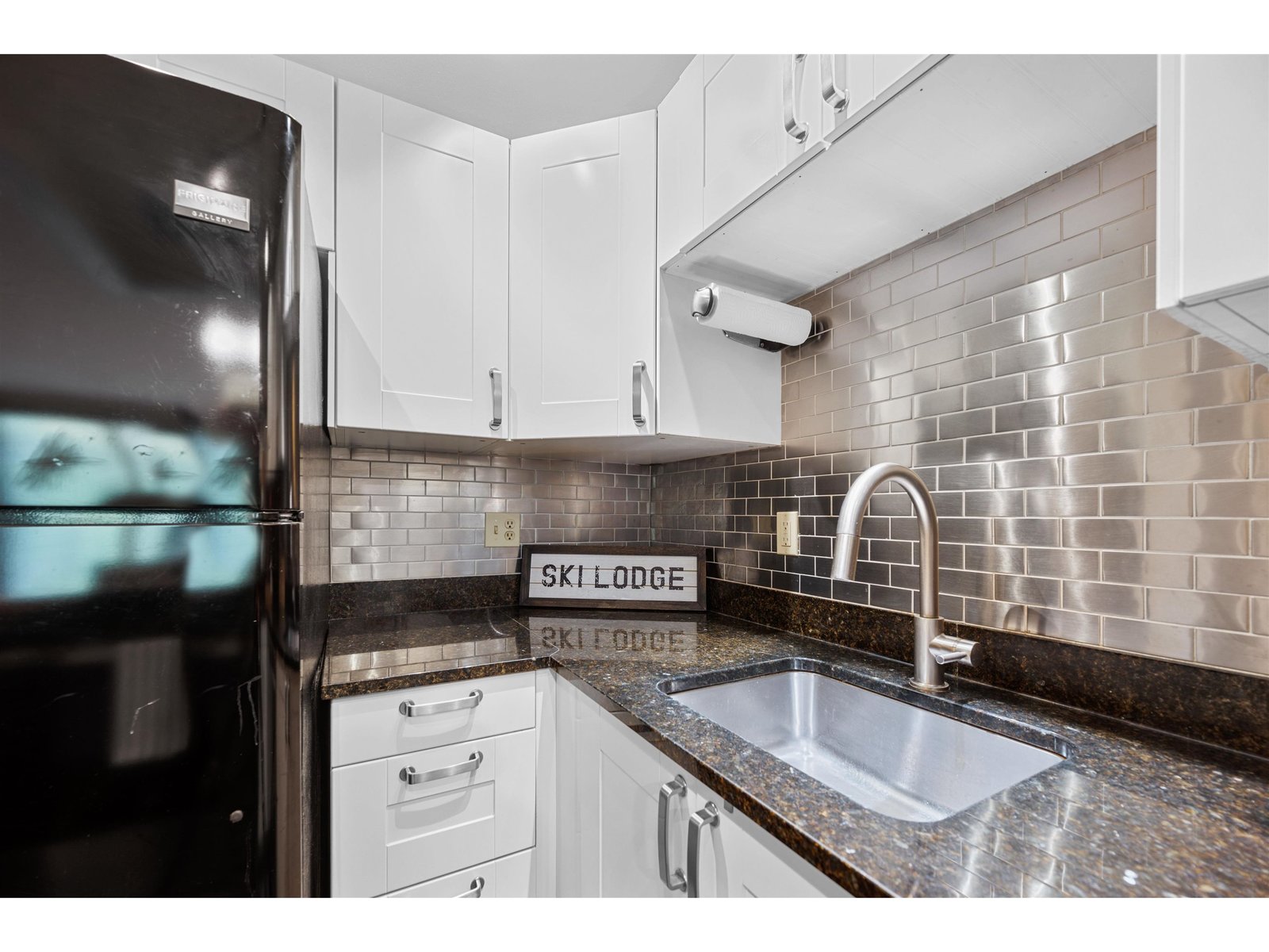 31 Christmas Tree Road, Unit 3
