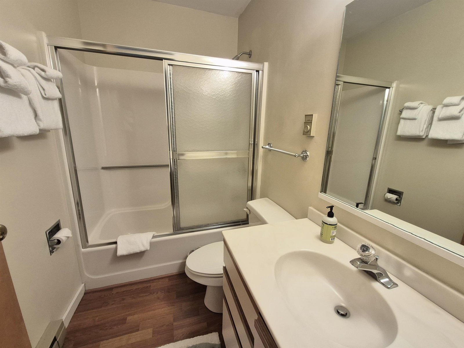 31 Christmas Tree Road, Unit Unit #24
