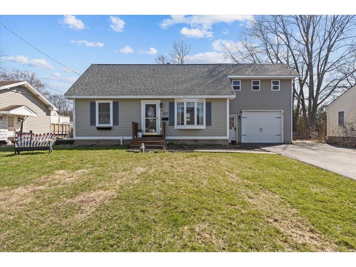 31 Greening Avenue