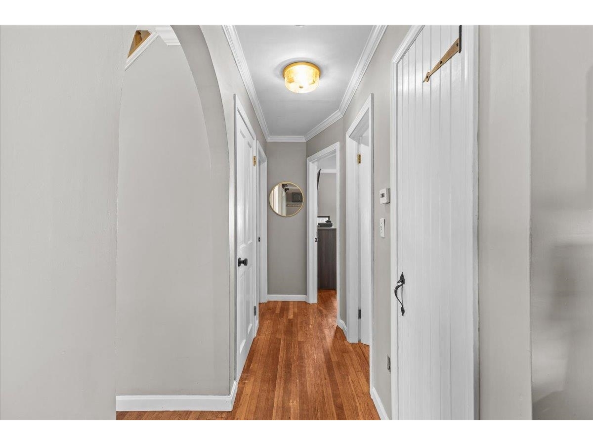 31 Greening Avenue