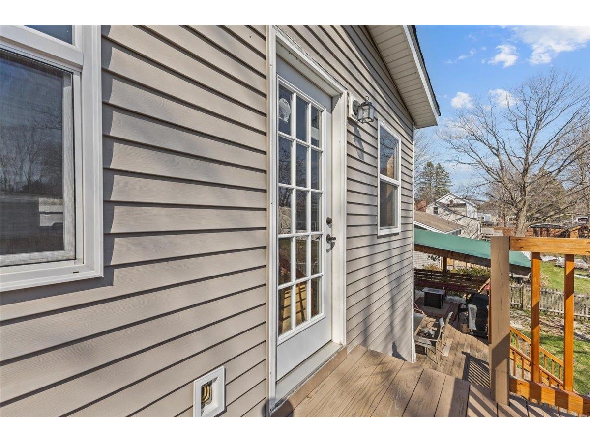 31 Greening Avenue