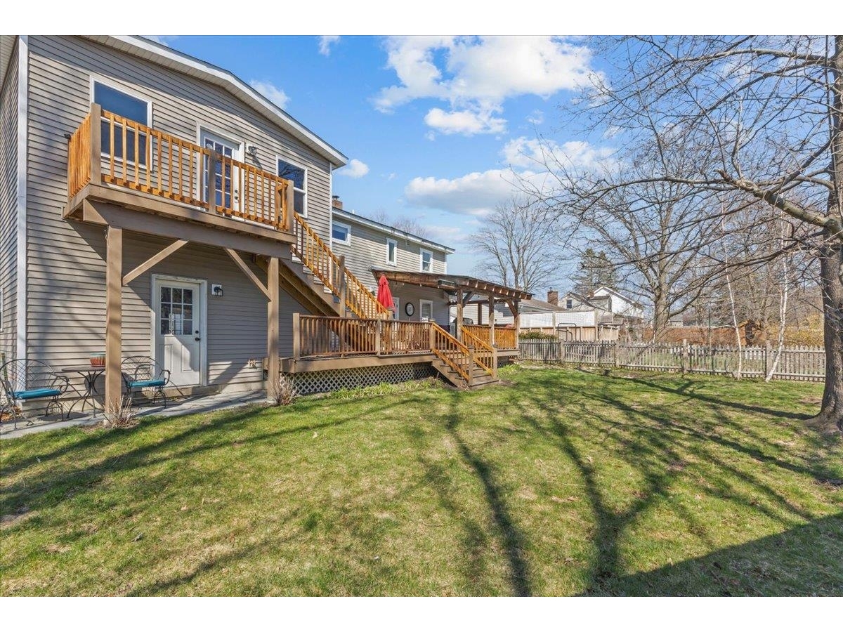 31 Greening Avenue