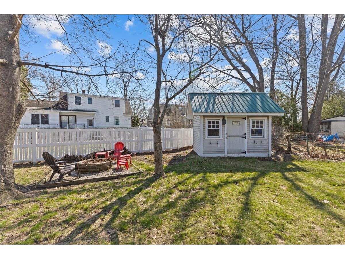 31 Greening Avenue