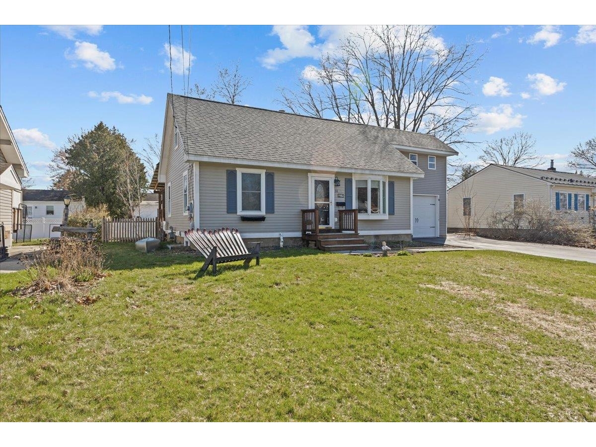 31 Greening Avenue