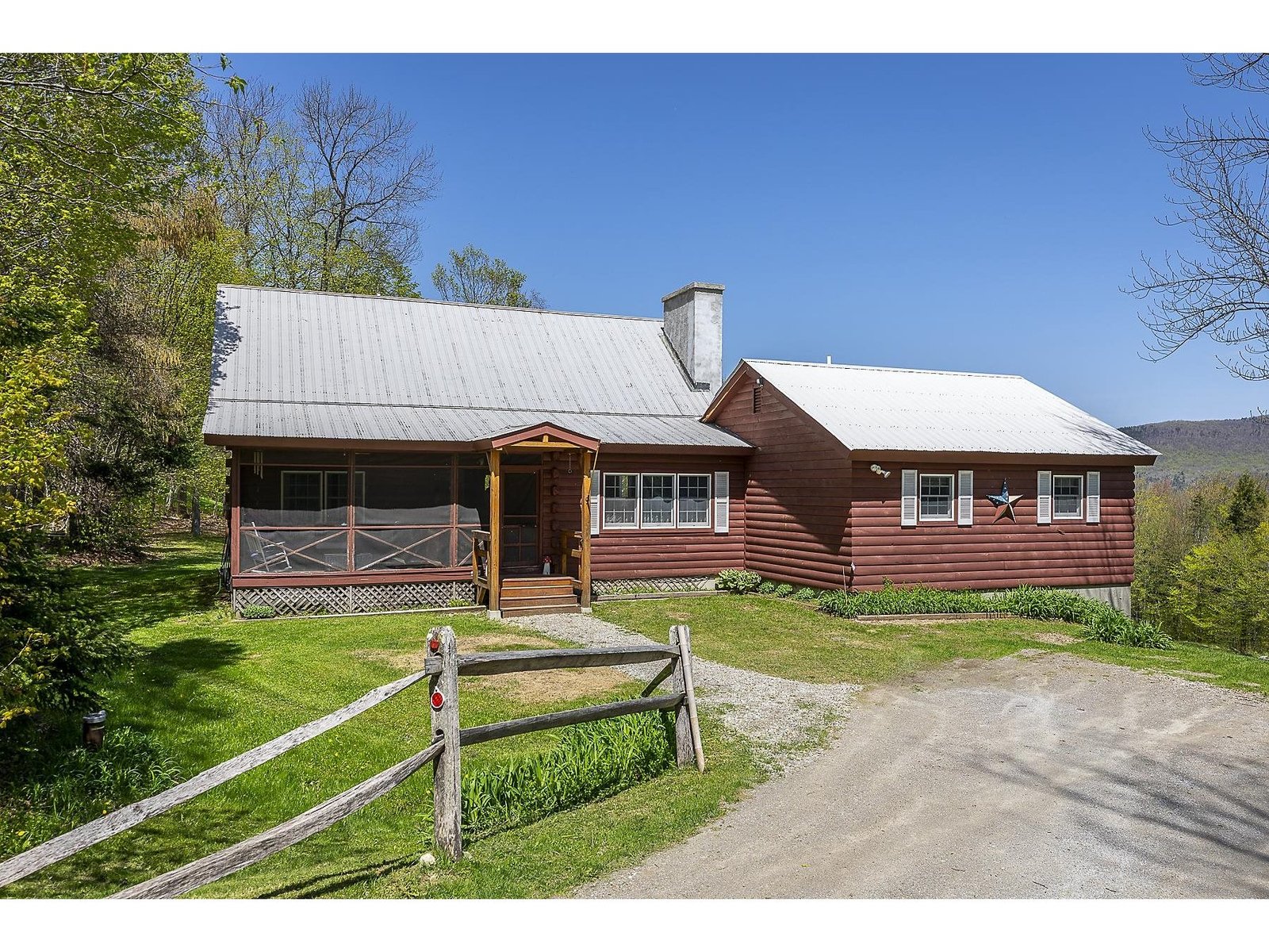 31 Highland View Road, Weston
