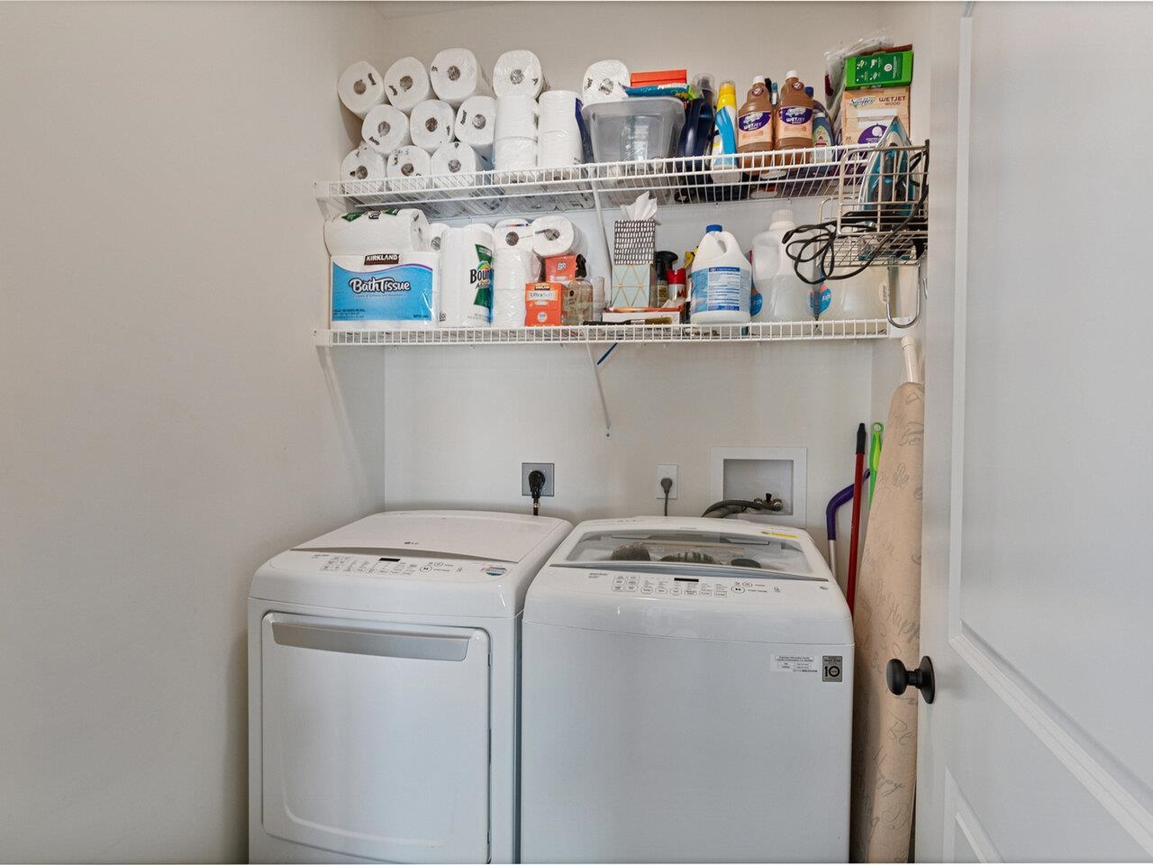 1st floor laundry room