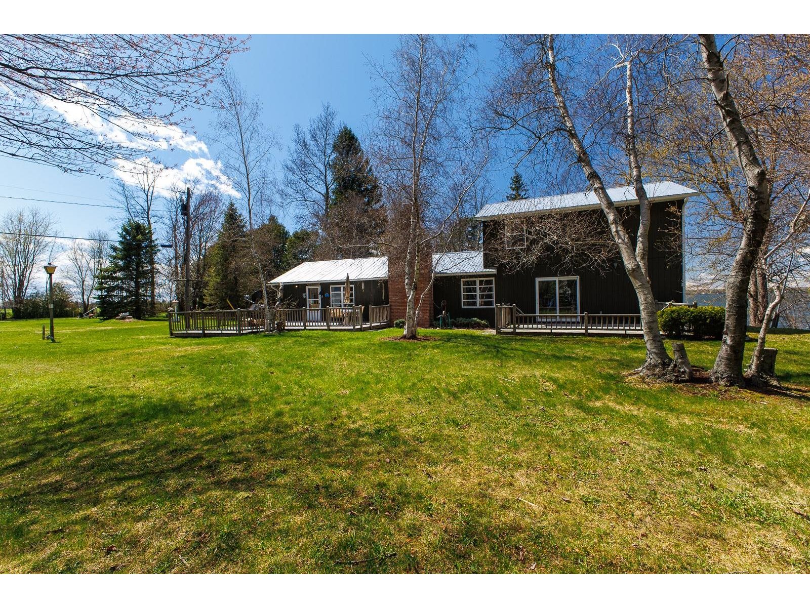 31 Leo Drive