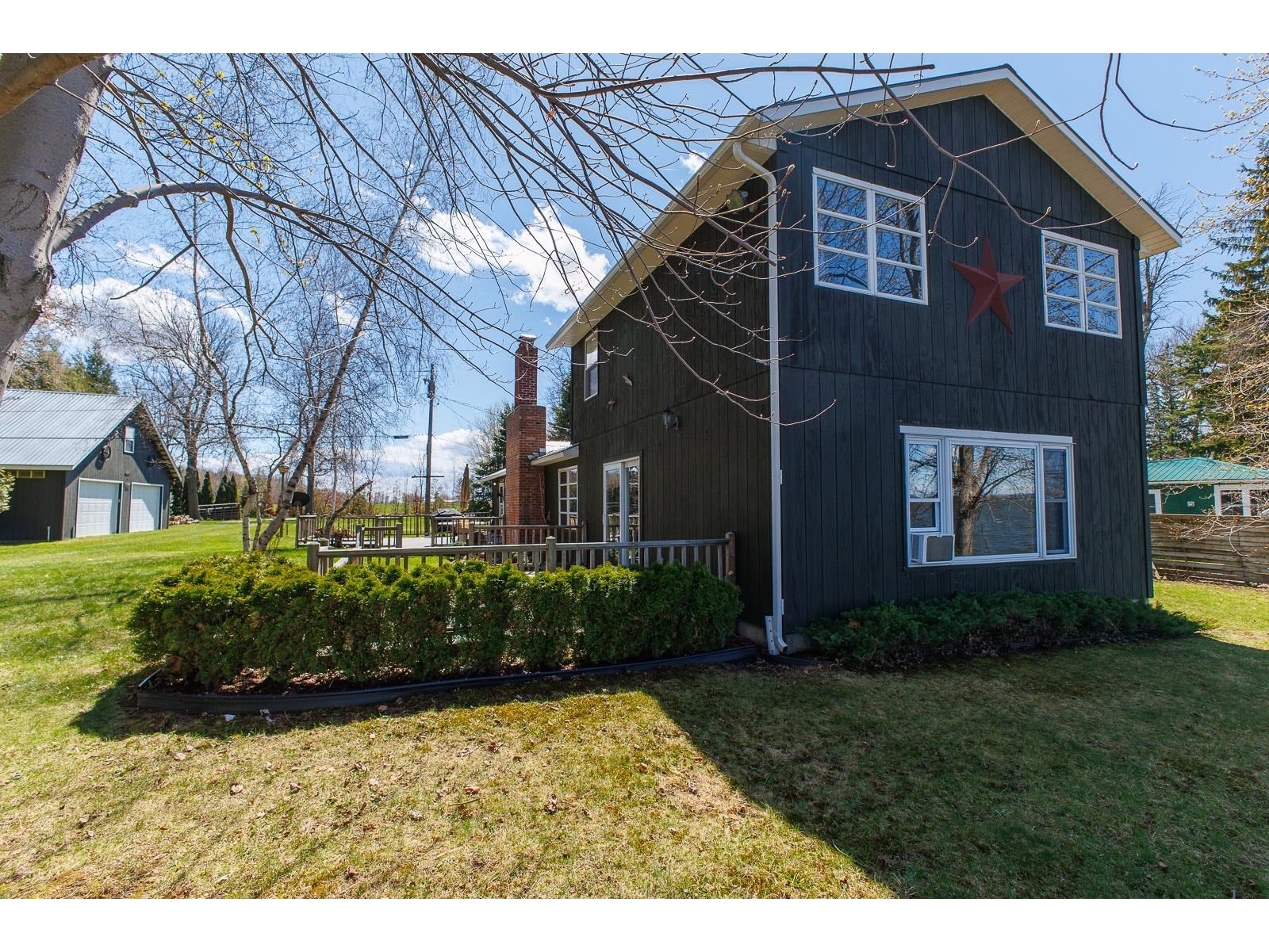 31 Leo Drive