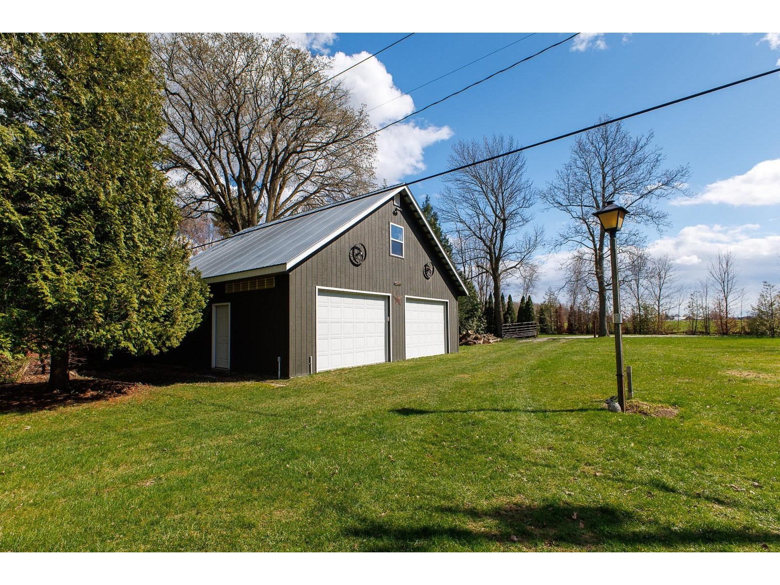 31 Leo Drive