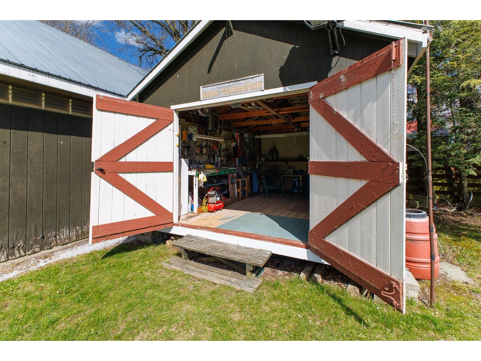 31 Leo Drive