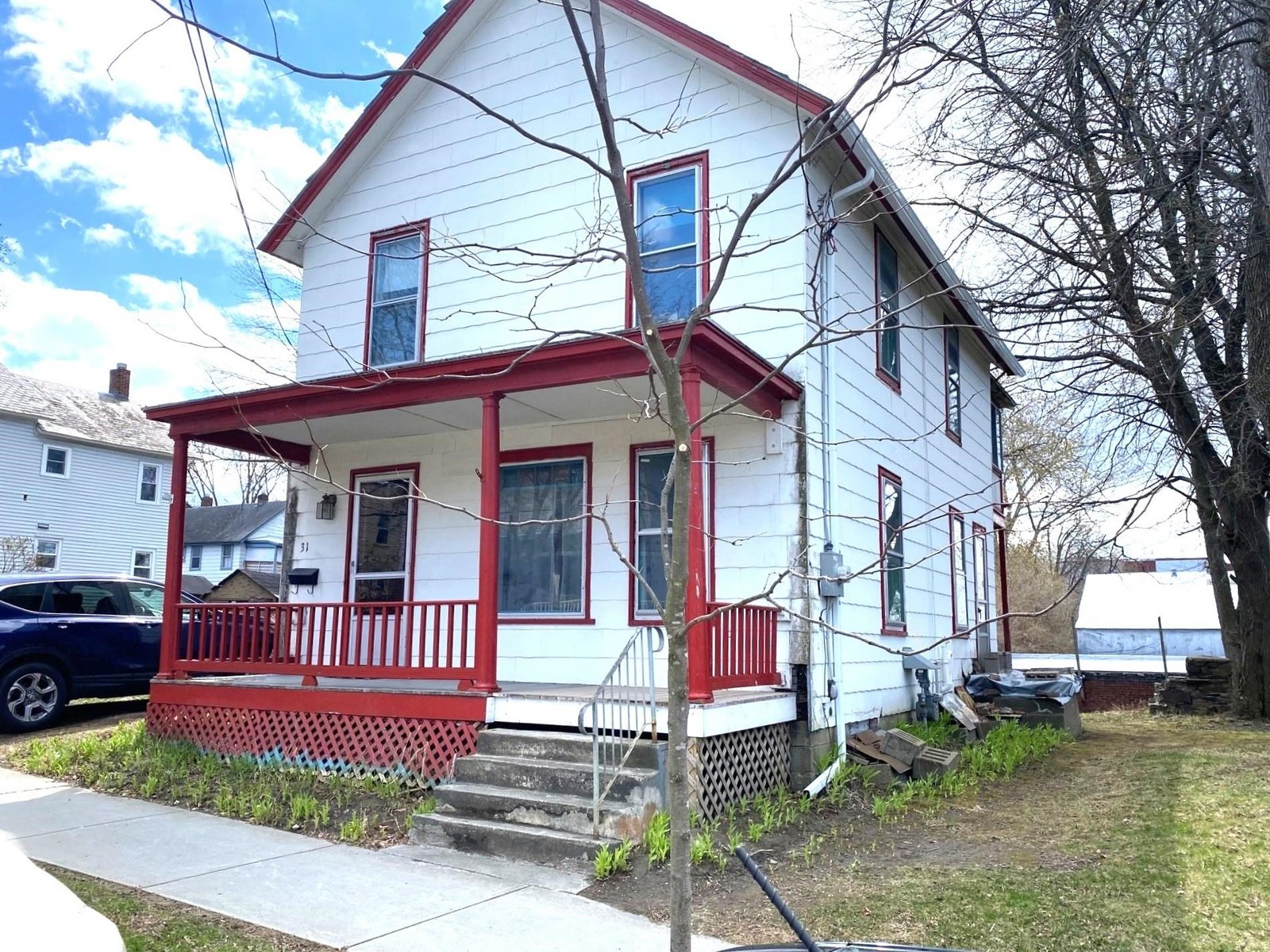 31 Marble Avenue