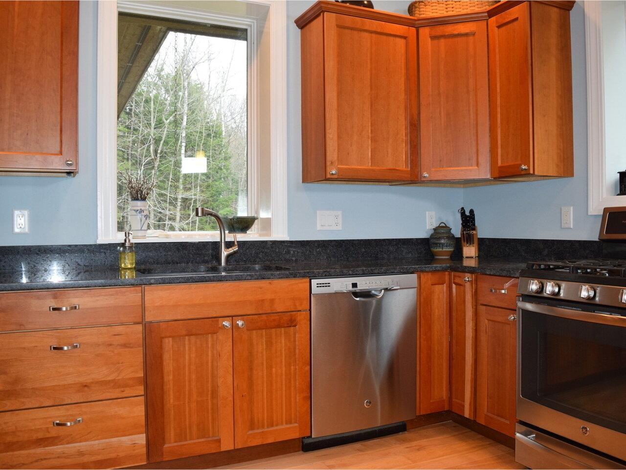 Elegant Upscale Kitchen