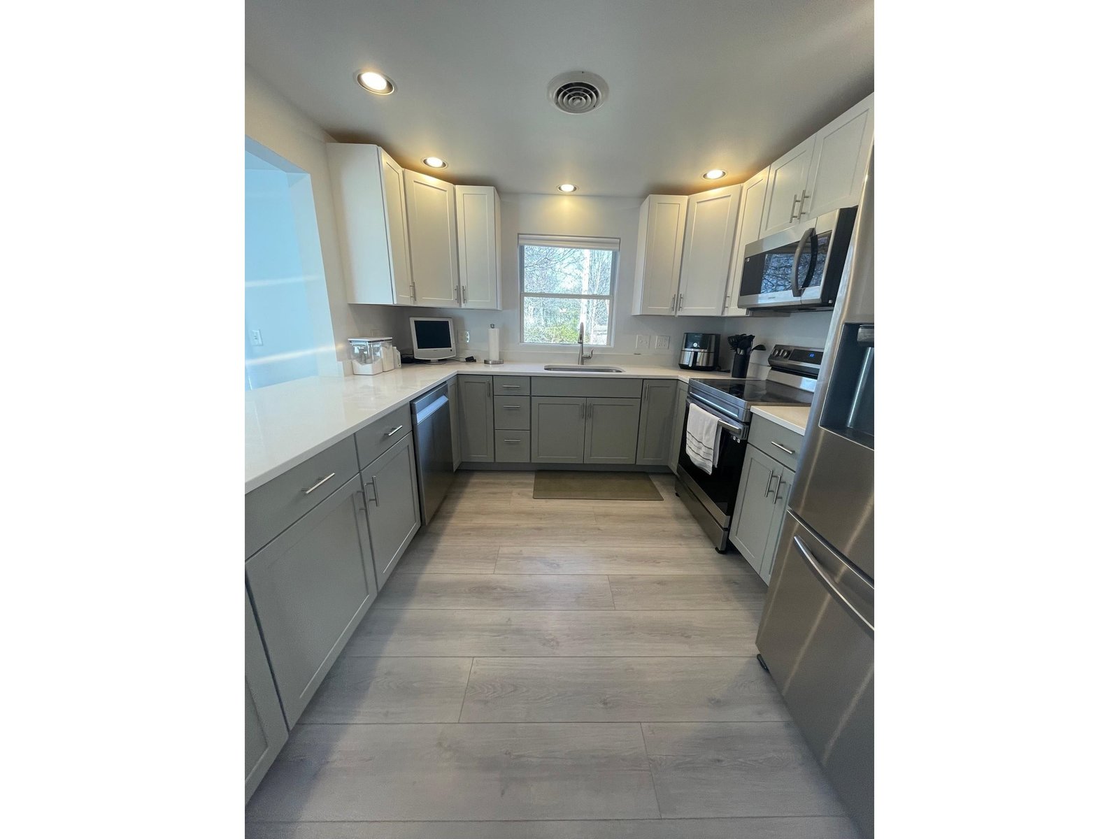 312 Lakewood Drive