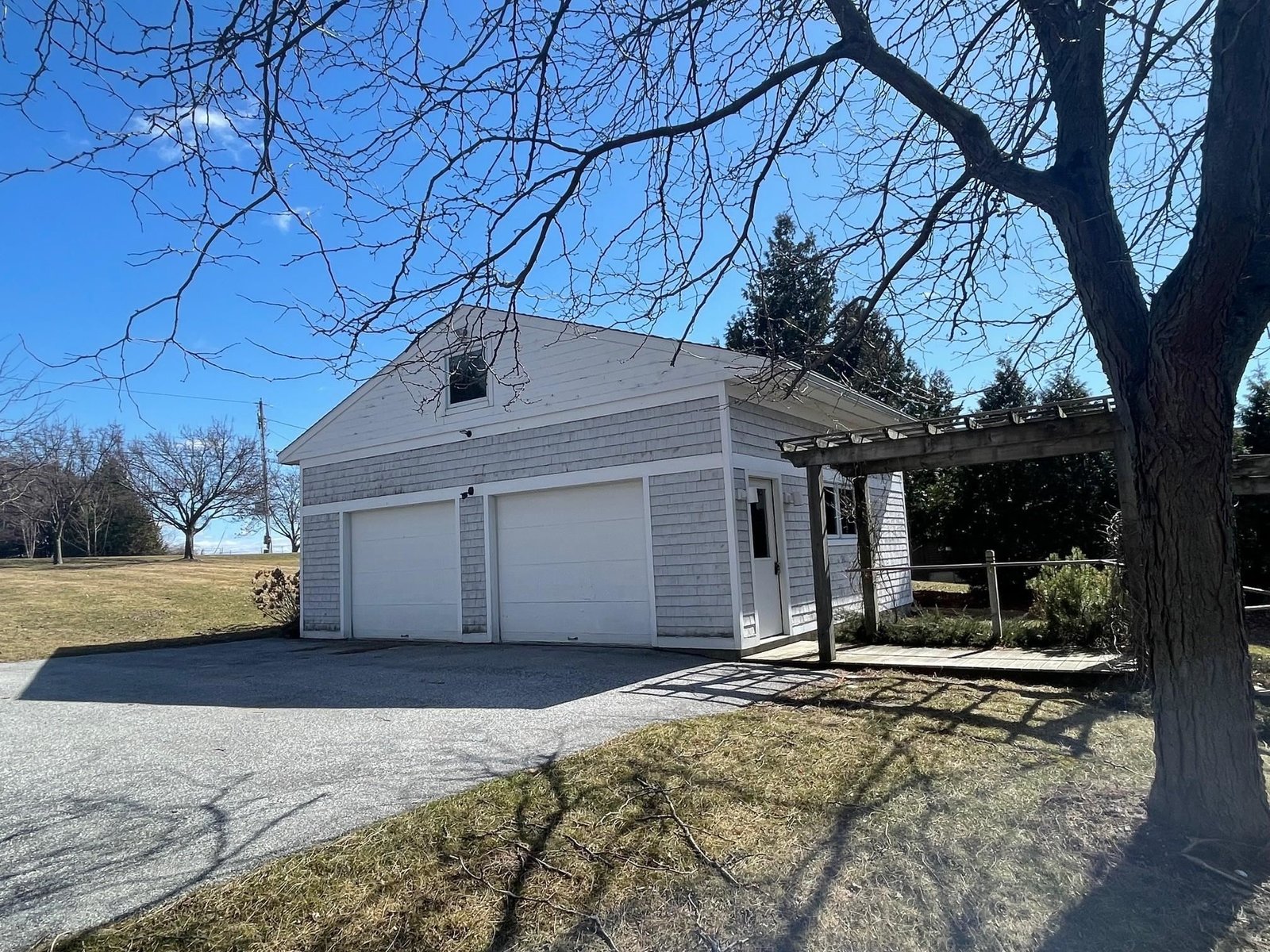 312 Lakewood Drive