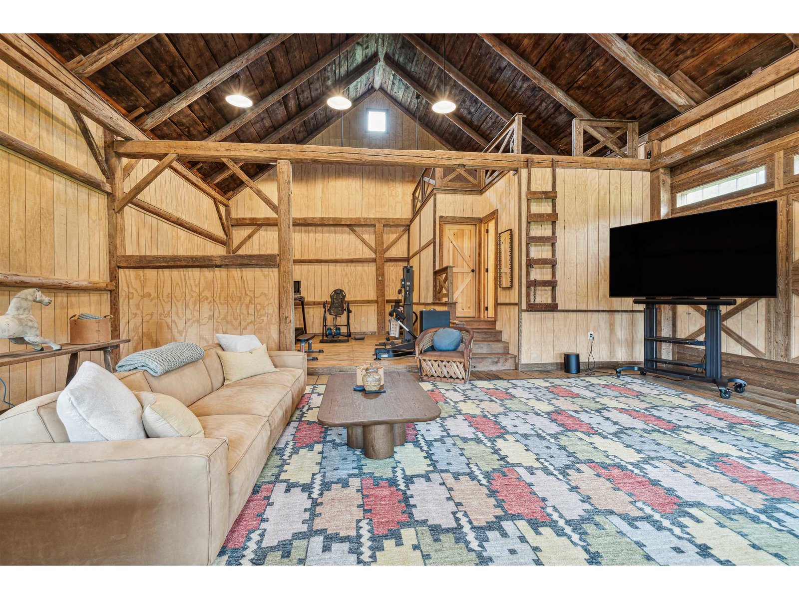 3147 Mount Hunger Road