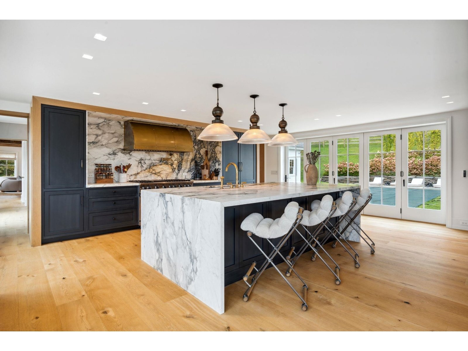 3147 Mount Hunger Road
